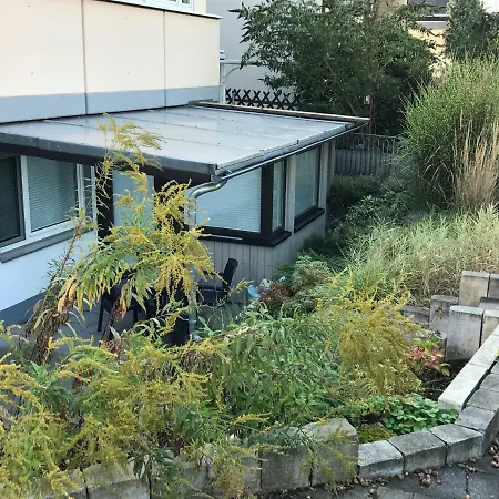 Ruhige Souterrainwohnung-3
